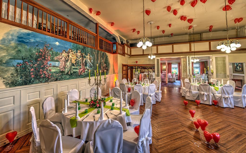 Landhotel Schwarzer Adler Suelzetal Business bild