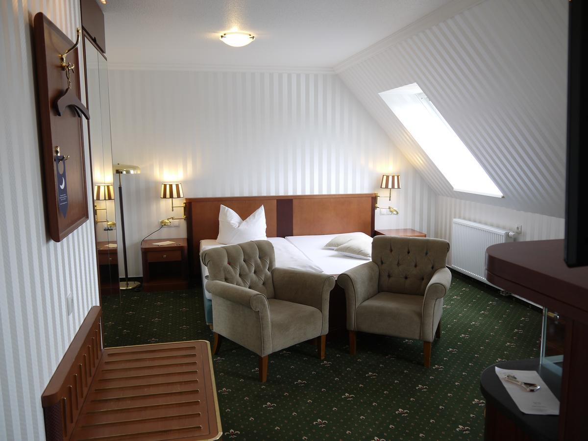 Landhotel Schwarzer Adler Suelzetal Rum bild